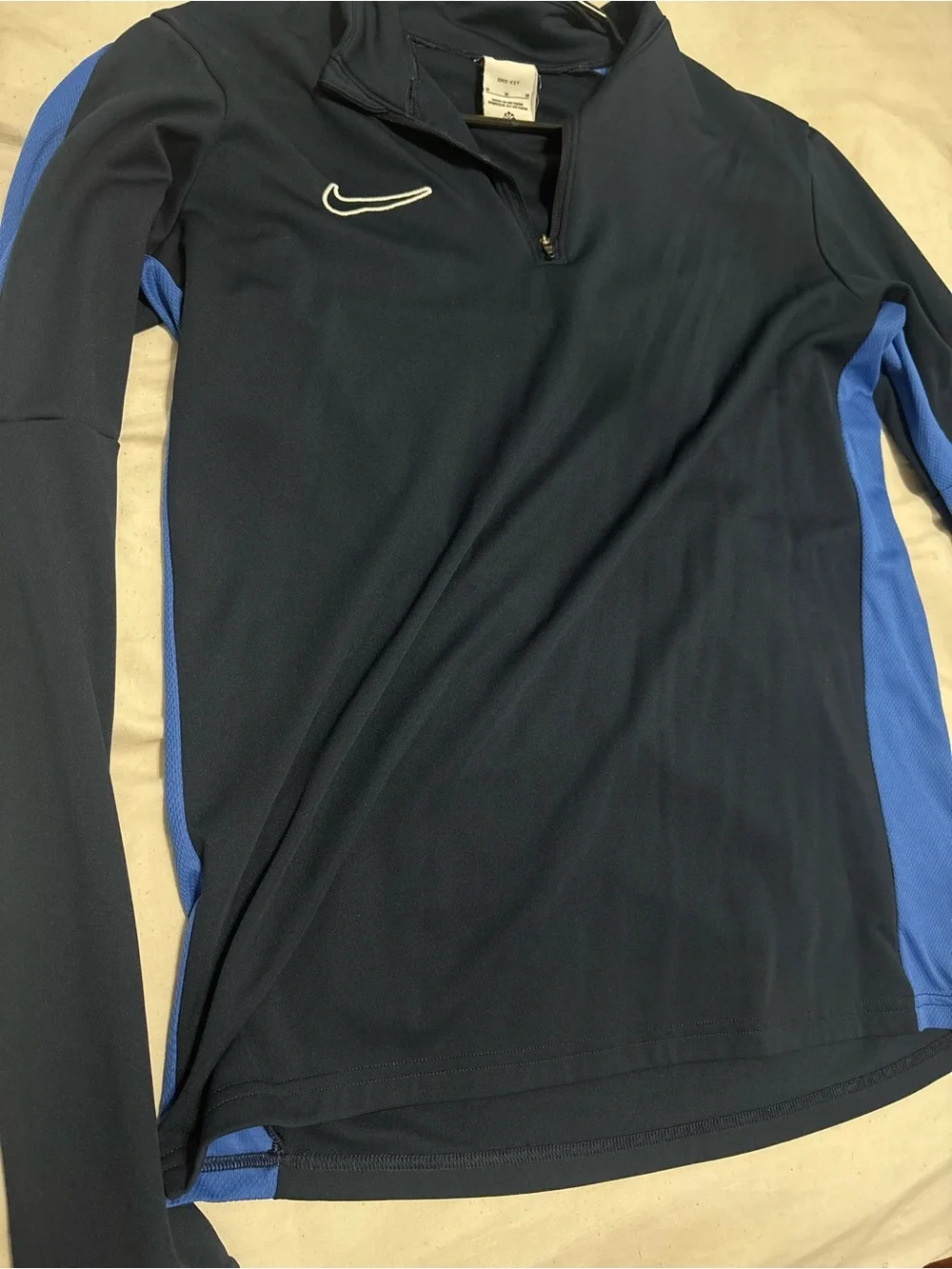 Nike Men’s Navy and Royal Blue Quarter-Zip Performance Top